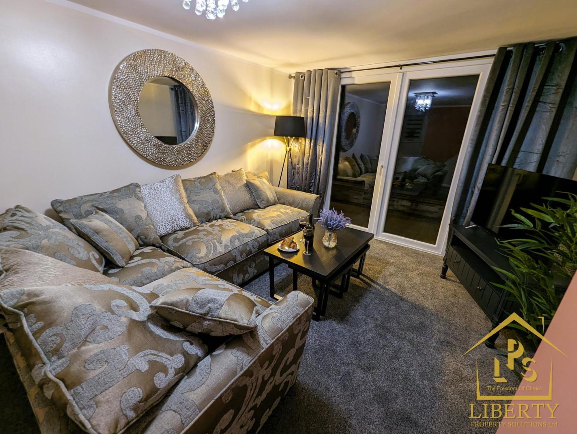 6 Guests * 4 Bedroom * Free Wi-Fi *هنتينجتون المظهر الخارجي الصورة